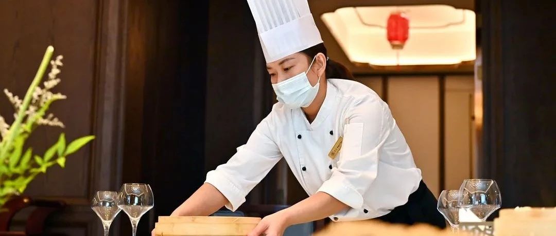 中吳賓館點(diǎn)心師章潔——從零基礎(chǔ)到百道點(diǎn)心的技藝傳承（轉(zhuǎn)自常州日報(bào)）